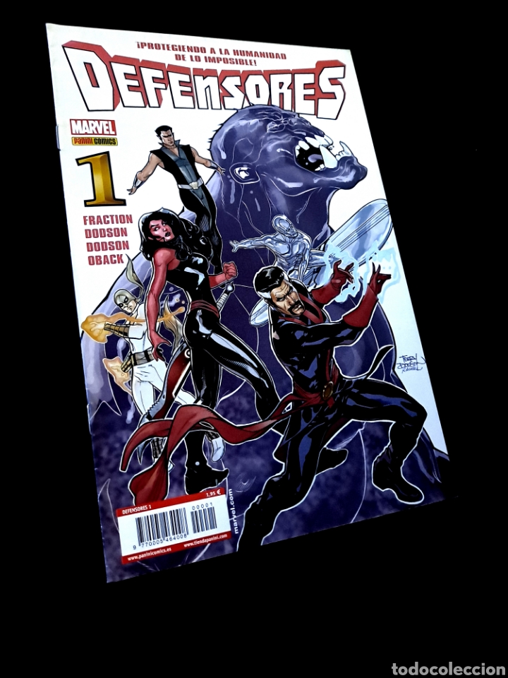 EXCELENTE ESTADO DEFENSORES 1 PANINI COMICS MARVEL