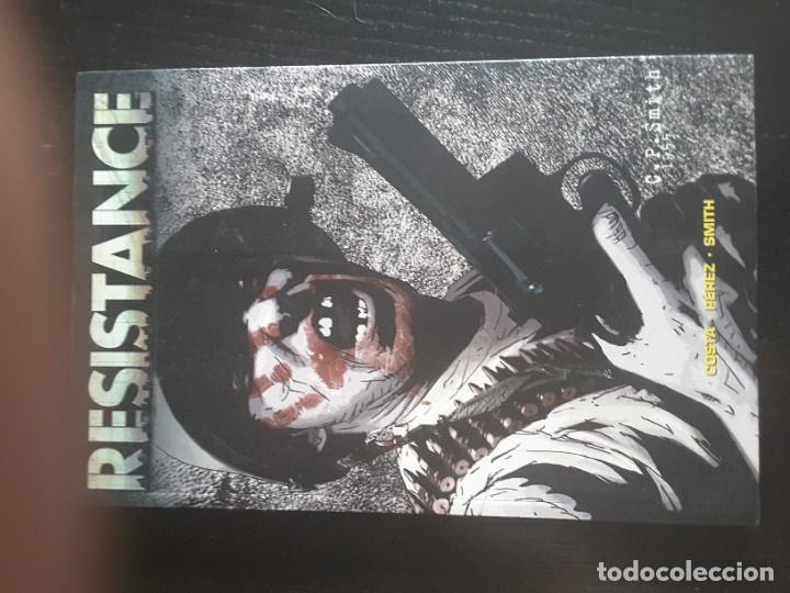 C&oacute;mics: Resistance. Panini comics - Foto 1
