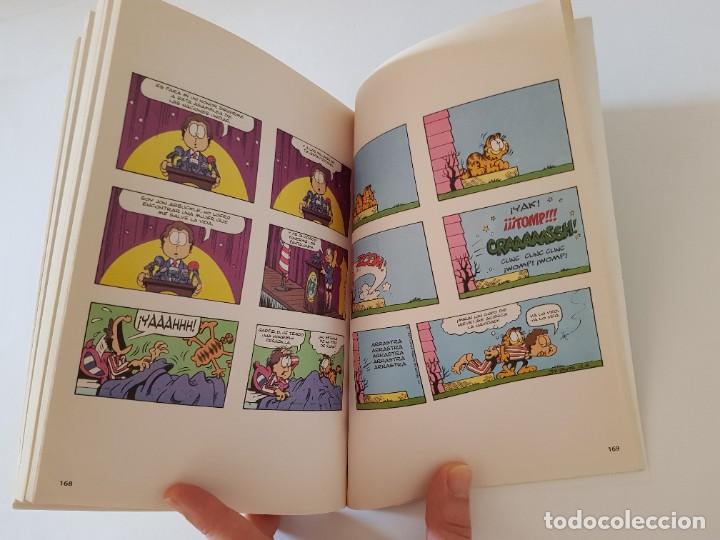 C&oacute;mics: Garfiel.- Jim Davis.- Paws Inc. / Panini, 2004. Los Cl&aacute;sicos del C&oacute;mic. - Foto 11