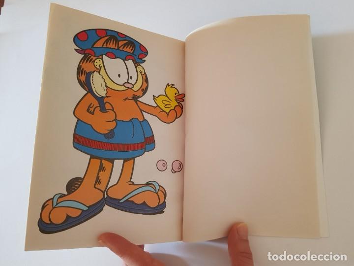 C&oacute;mics: Garfiel.- Jim Davis.- Paws Inc. / Panini, 2004. Los Cl&aacute;sicos del C&oacute;mic. - Foto 12