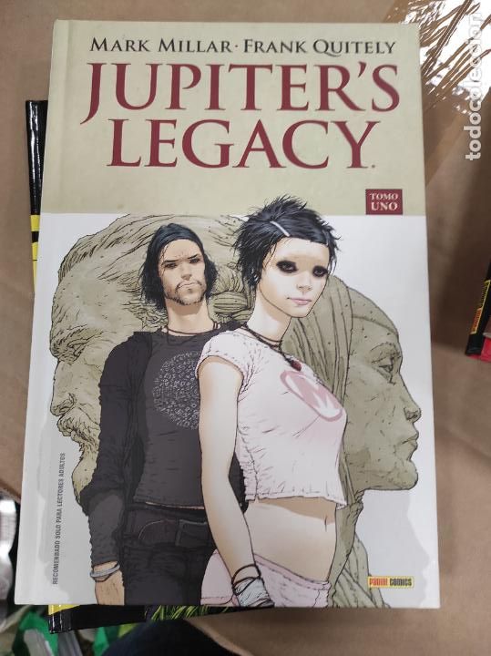 C&oacute;mics: Jupiters legacy tomo uno, Panini Mark Millar - Foto 1