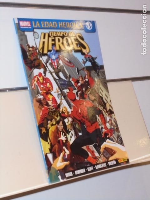 C&oacute;mics: LA EDAD HEROICA TIEMPO DE HEROES MARVEL - PANINI OFERTA