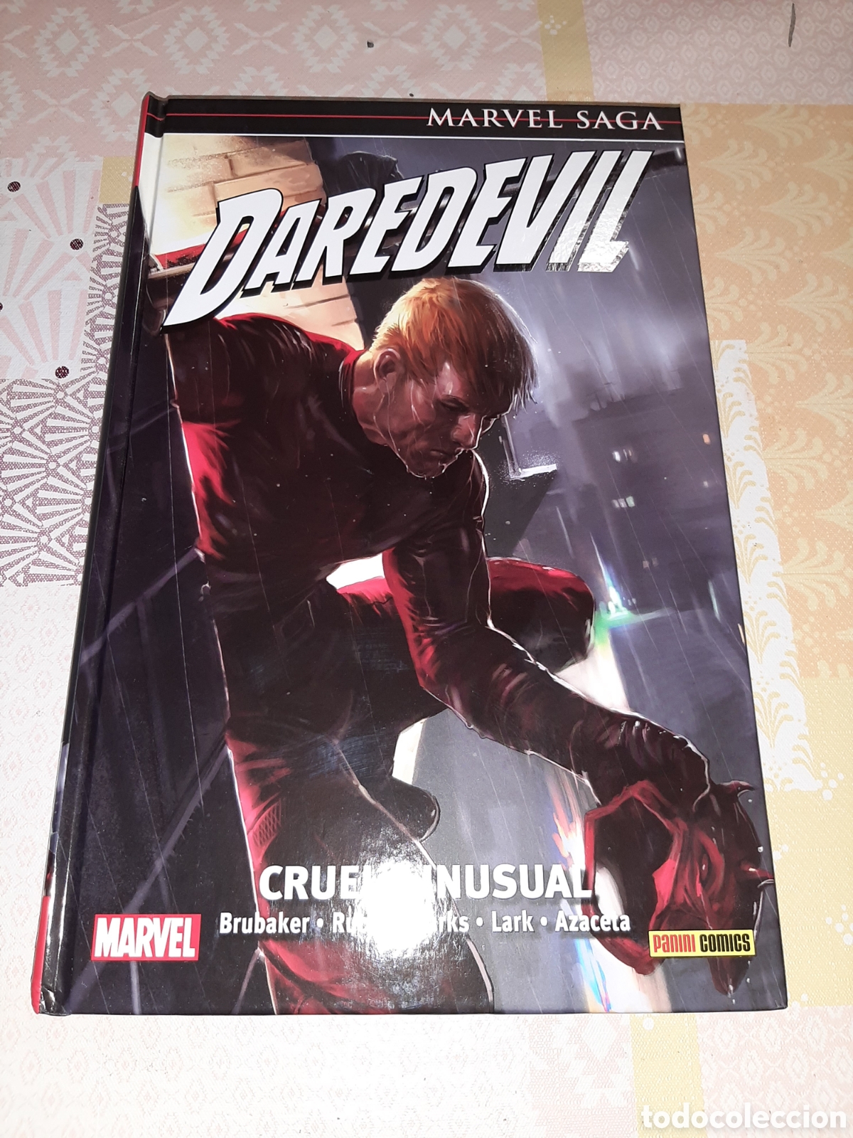 C&oacute;mics: Marvel Saga Daredevil n&deg; 19, Cruel e inusual, Brubaker - Foto 1