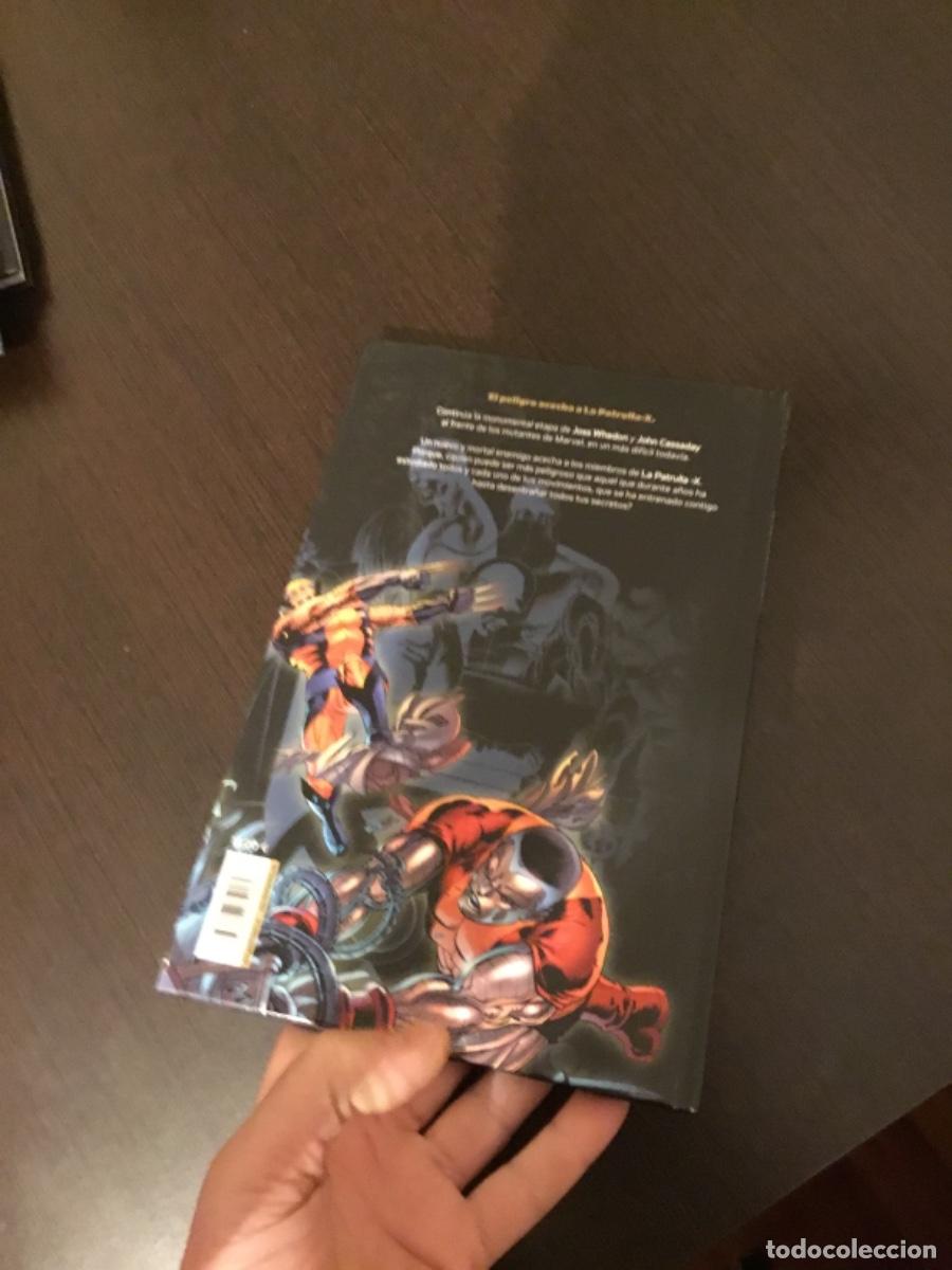 C&oacute;mics: Comic nuevos Xmen numero 2 panini Marvel de luxe - Foto 3