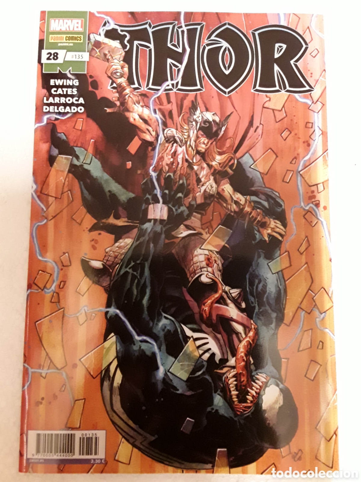 C&oacute;mics: Thor 28 / 135 (grapa) - Ewing, Cates, Larroca, Delgado - Panini / Marvel - Foto 1