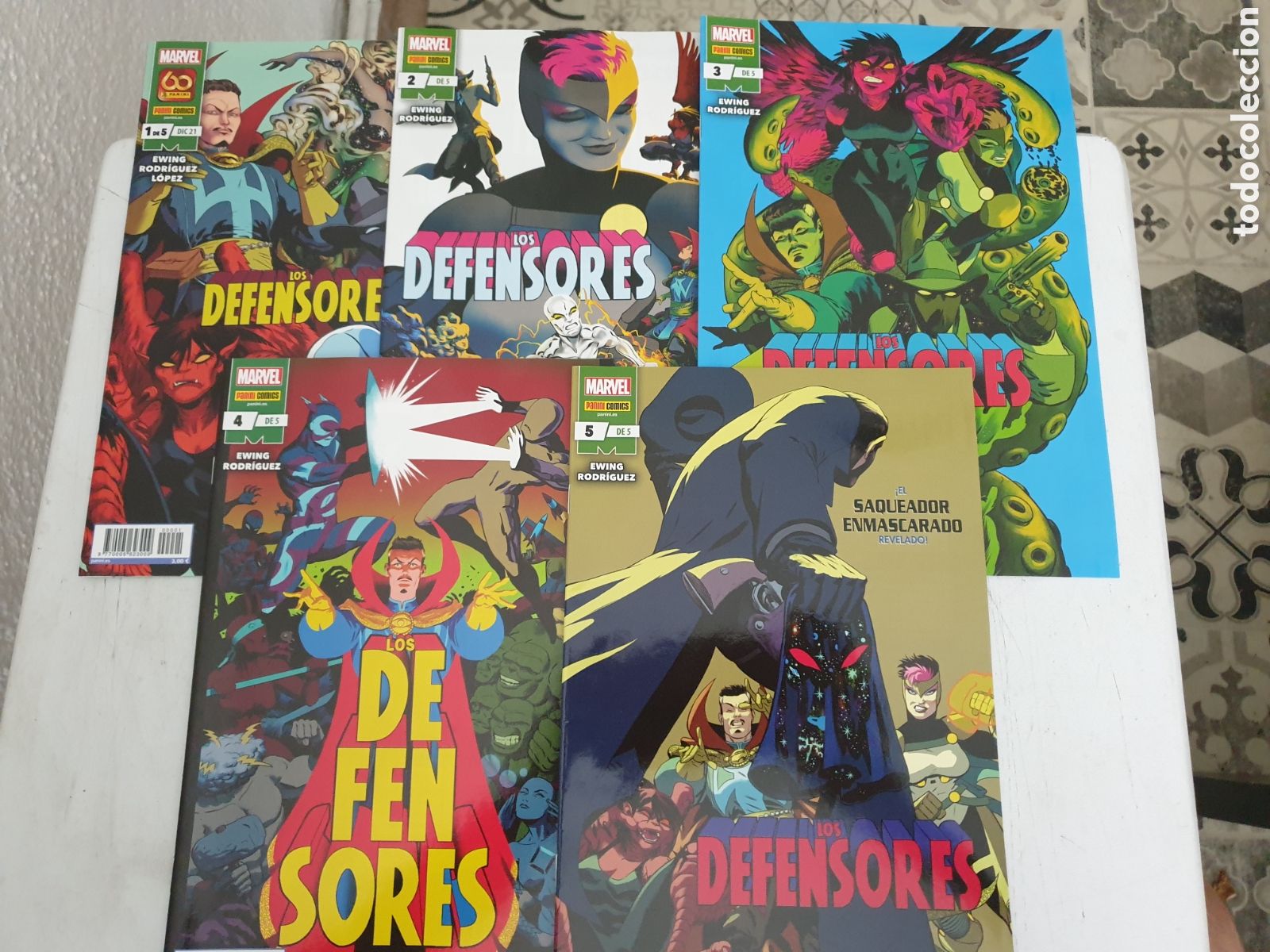 C&oacute;mics: LOS DEFENSORES 5 N&Uacute;MEROS COMPLETA. MARVEL - Foto 1