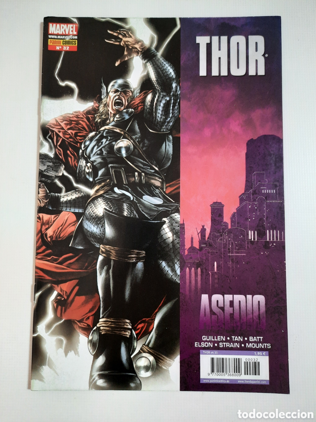 C&oacute;mics: THOR - N&ordm; 32 - ASEDIO - GRAPA MARVEL PANINI 2010 - Foto 1