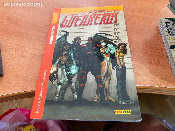 C&oacute;mics: DESAFIANTES. LOS NUEVOS GUERREROS (MARVEL PANINI) (COB155) - Foto 1