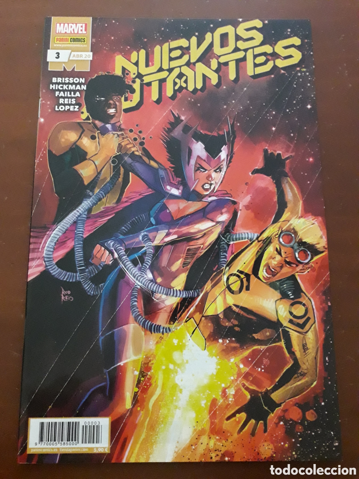 C&oacute;mics: Nuevos Mutantes num 3. Hickman. Excelente estado - Foto 1