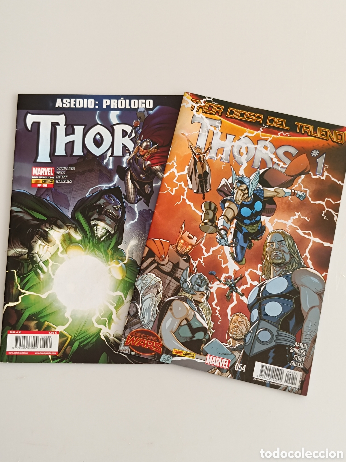 C&oacute;mics: Thor n&uacute;m. 30 (2010) y n&uacute;m. 54 (2015) Marvel Panini comics - Foto 1
