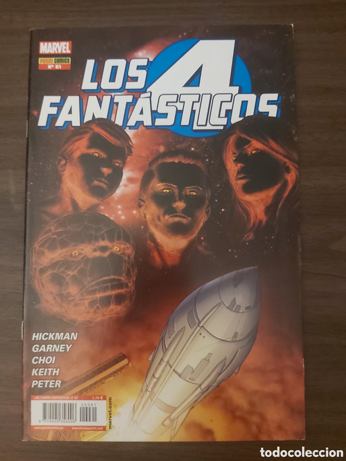 C&oacute;mics: LOS 4 FANT&Aacute;STICOS 61. JONATHAN HICKMAN. PANINI COMICS, 2013. - Foto 1