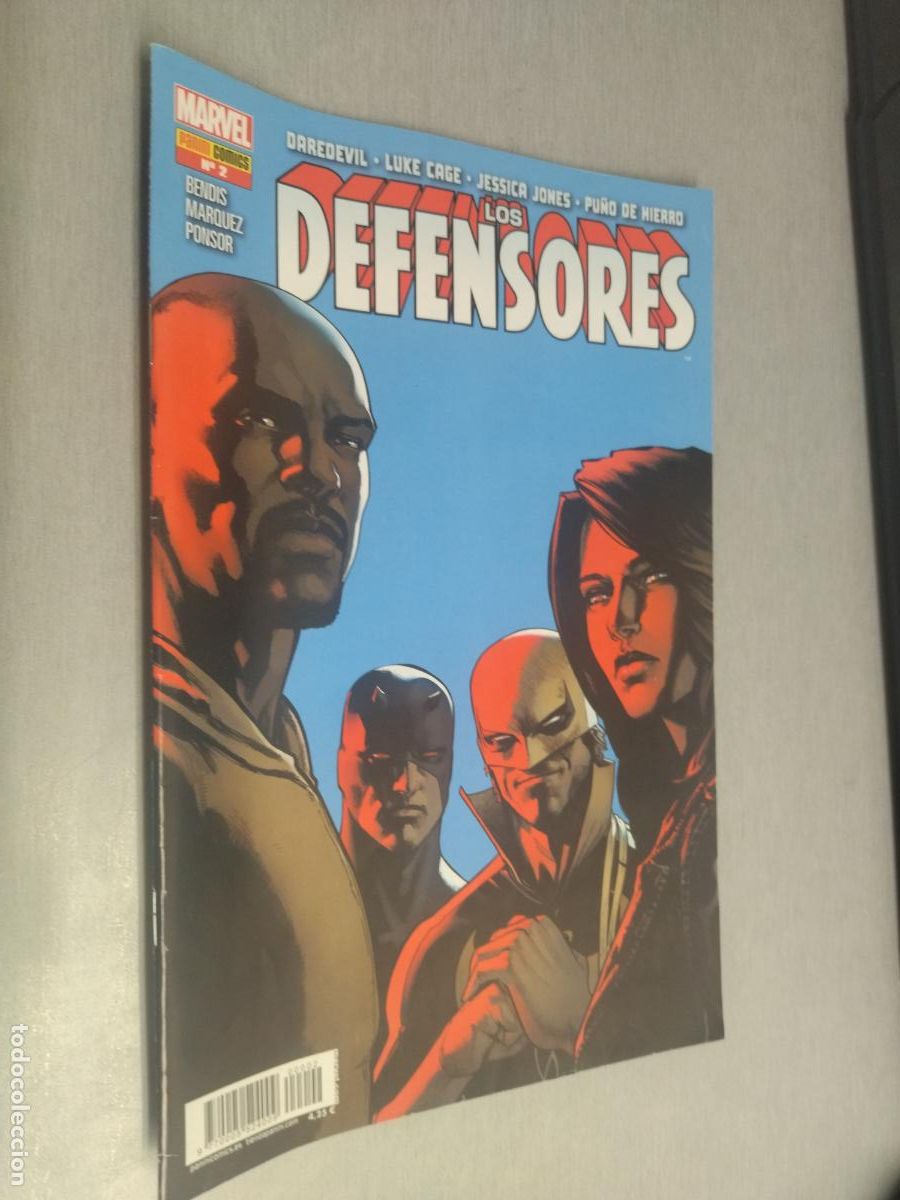 C&oacute;mics: LOS DEFENSORES N&ordm; 2 / BENDIS, M&Aacute;RQUEZ, PONSOR / MARVEL - PANINI - Foto 1