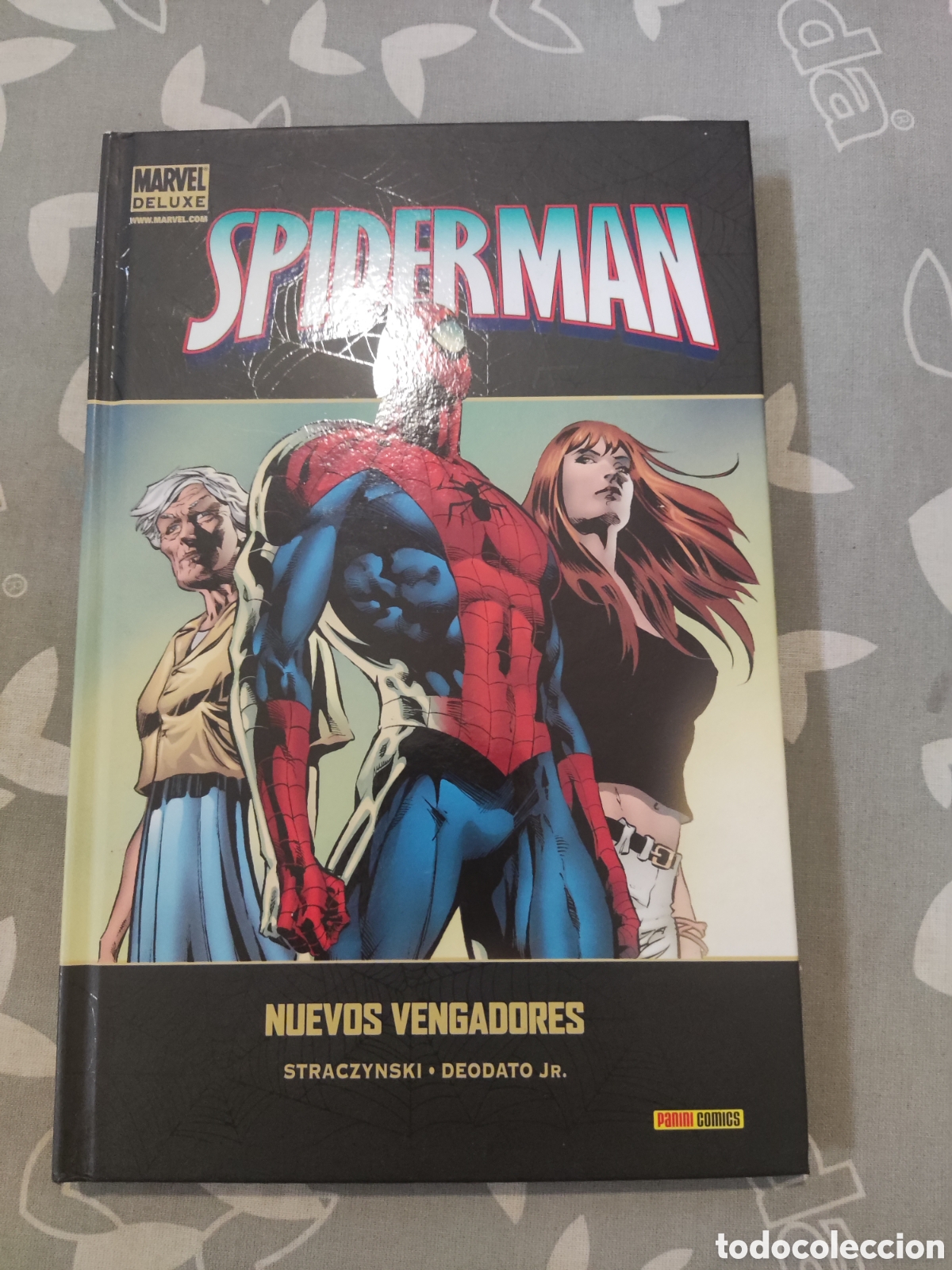 C&oacute;mics: marvel Deluxe Spiderman nuevos vengadores panini - Foto 1