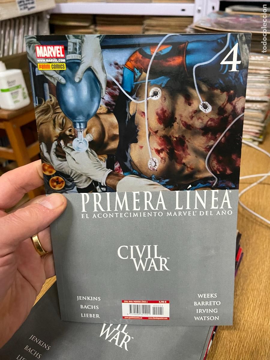 C&oacute;mics: PANINI PRIMERA LINEA NUMERO 4 MUY BUEN ESTADO - Foto 1