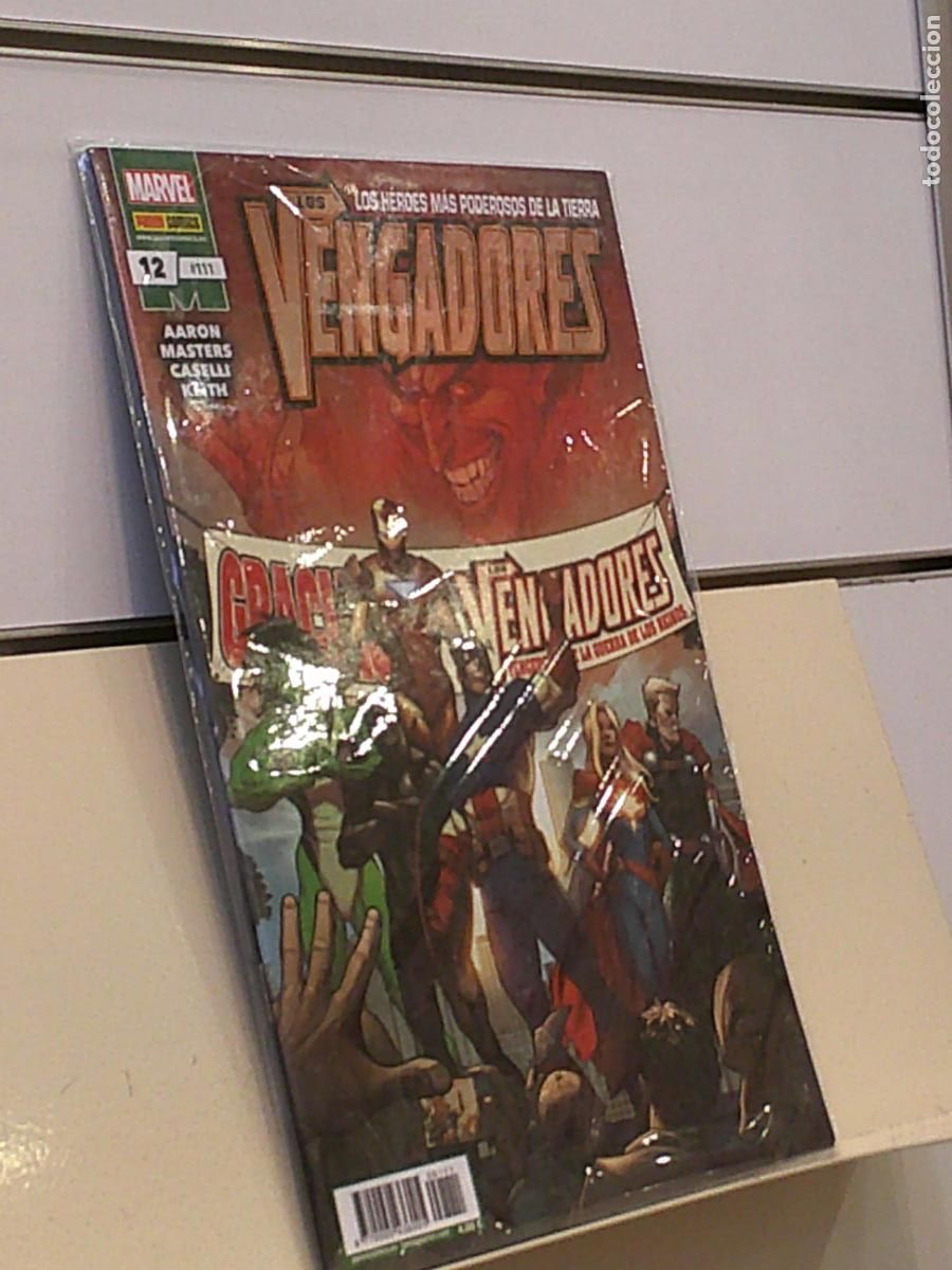 C&oacute;mics: LOS VENGADORES N&ordm; 12-111 MARVEL - PANINI - Foto 1