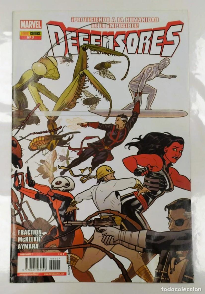 C&oacute;mics: DEFENSORES V4. N&ordm; 01 (2013) - Foto 1