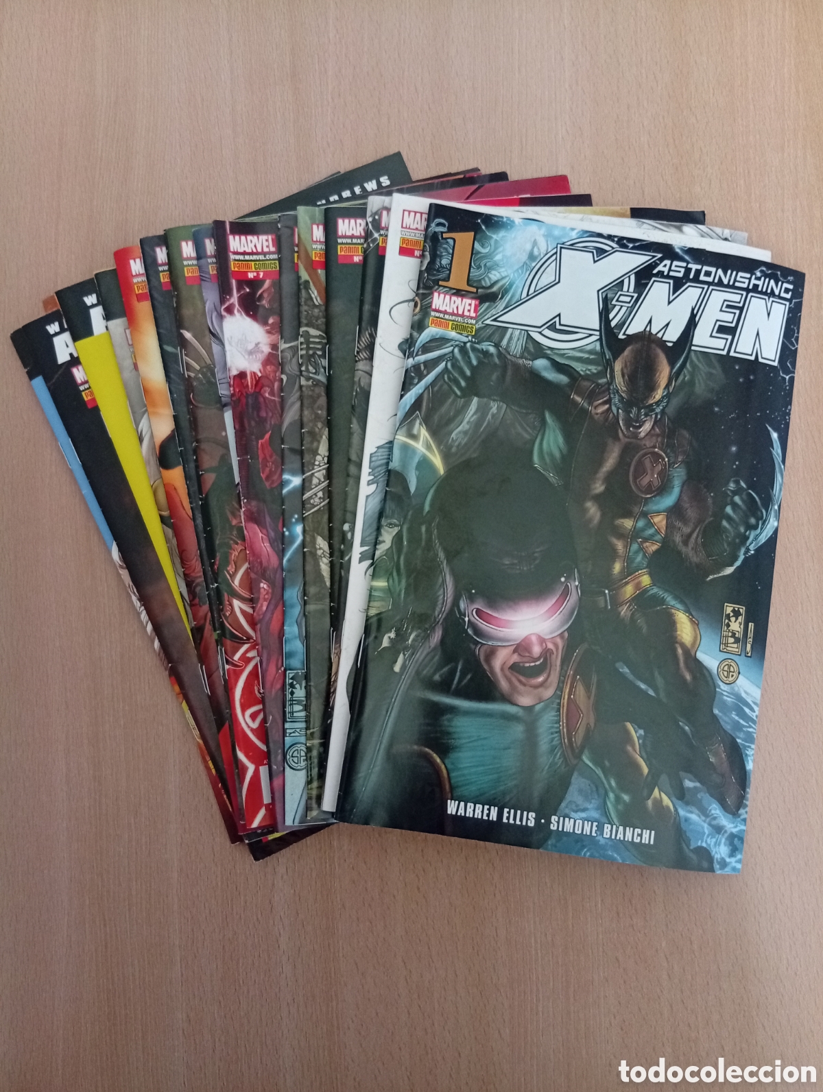 C&oacute;mics: ASTONISHING X-MEN. VOL. 3. N&ordm; DEL 1 AL 18 - Foto 1