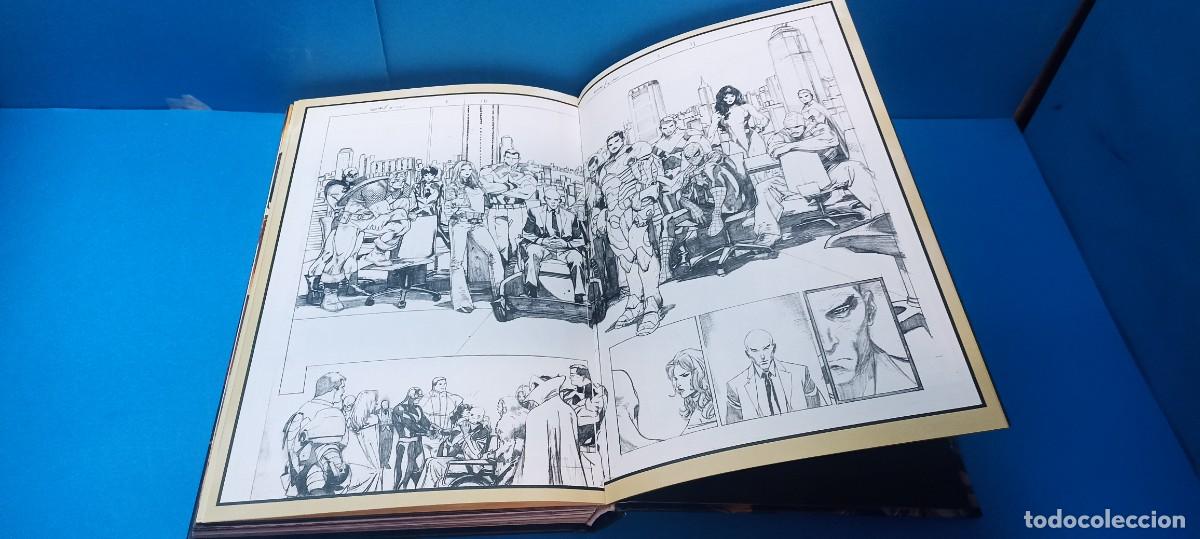 C&oacute;mics: MARVEL DELUXE: DINASTIA DE M - BRIAN M. BENDIS / OLIVIER COIPEL - Foto 10