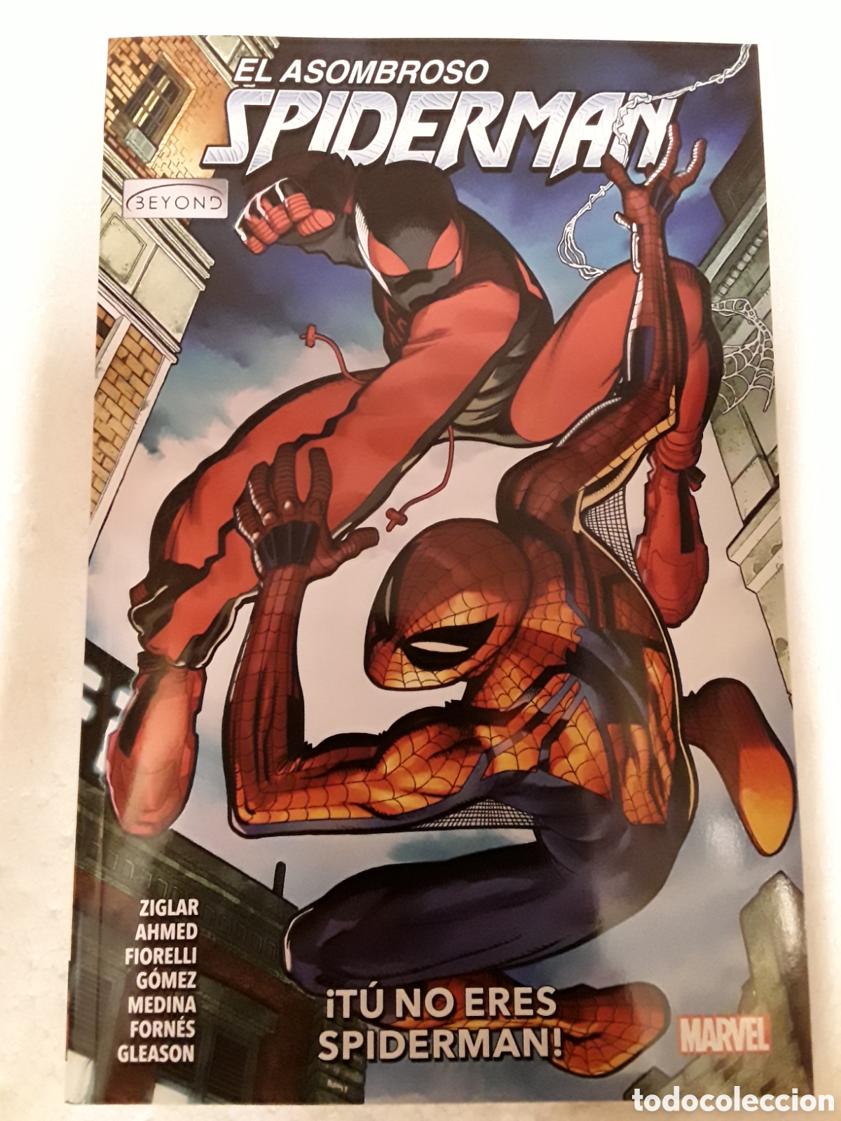 C&oacute;mics: Marvel Premiere. El Asombroso Spiderman &ndash; Beyond 2 &iexcl;T&uacute; no eres Spiderman! - Panini / Marvel - Foto 1