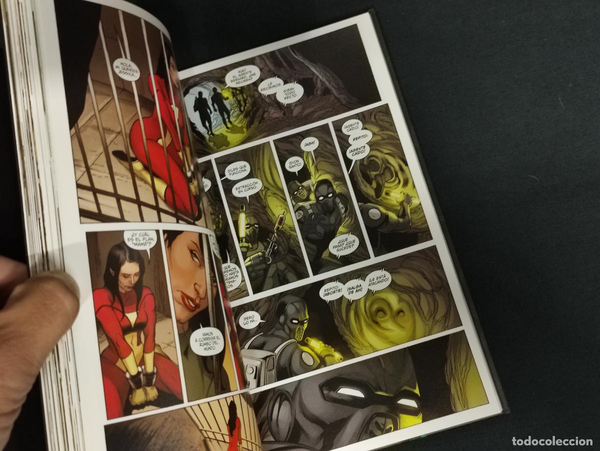 C&oacute;mics: MARVEL DELUXE - LOS VENGADORES - OSBORN - PANINI - - Foto 3