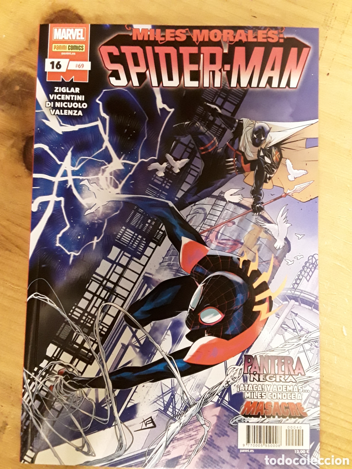 C&oacute;mics: Miles Morales Spider-man 16 / 69 (grapa) - Panini / Marvel - Foto 1