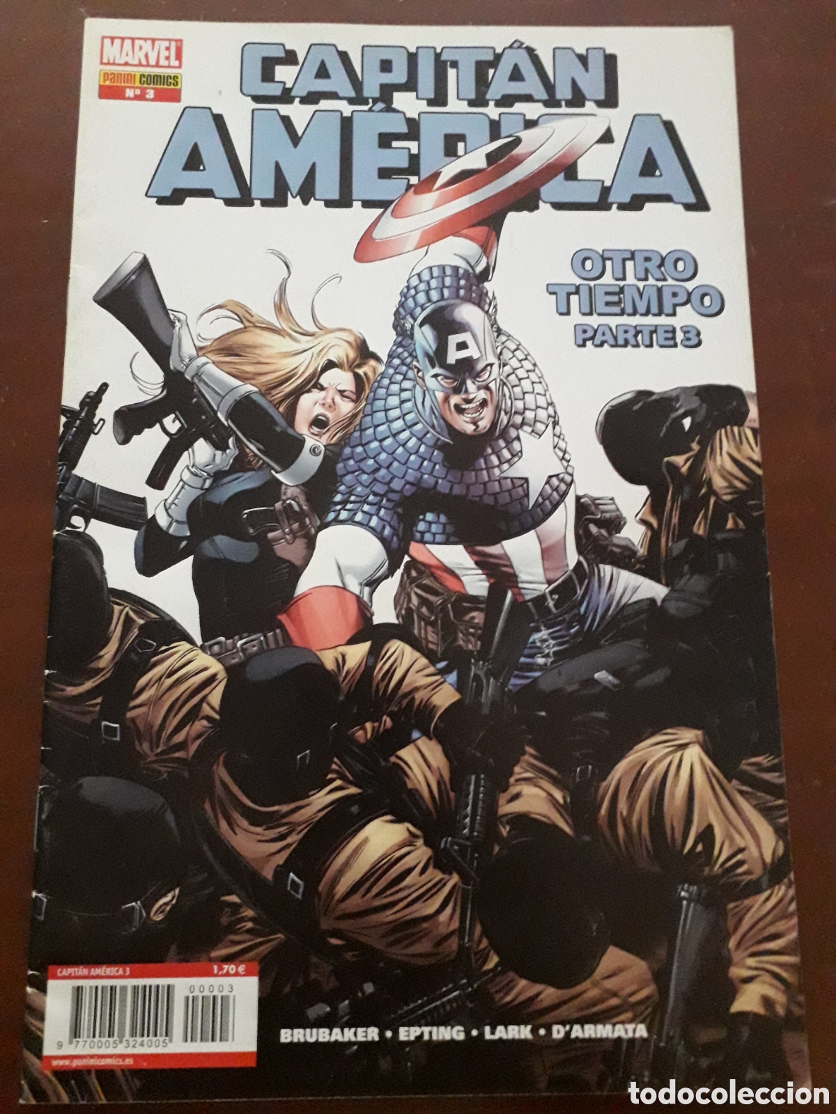 C&oacute;mics: CAPIT&Aacute;N AM&Eacute;RICA N&Uacute;MERO 3. BRUBAKER - Foto 1