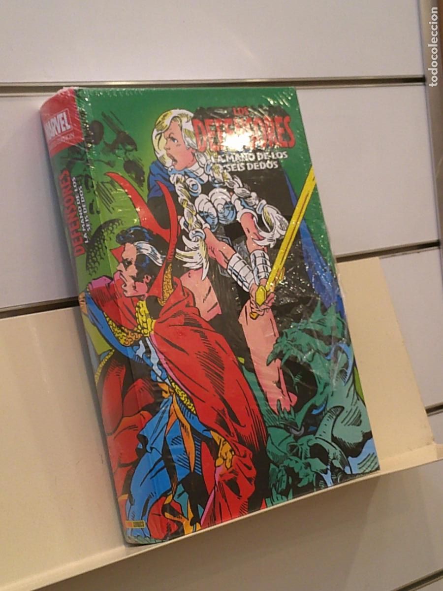 C&oacute;mics: MARVEL LIMITED EDITION LOS DEFENSORES LA MANO DE LOS SEIS DEDOS - PANINI - Foto 1