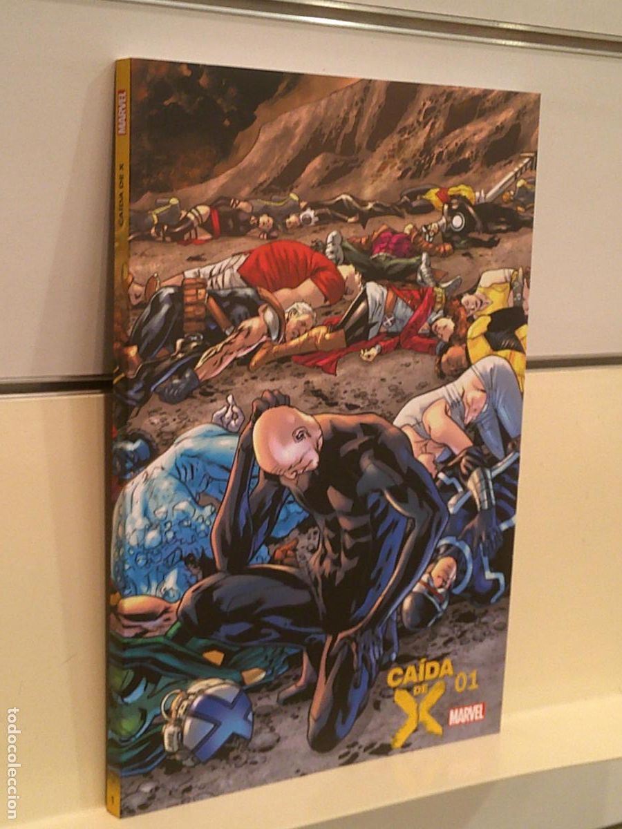 C&oacute;mics: CAIDA DE X N&ordm; 1 - PANINI OFERTA - Foto 1