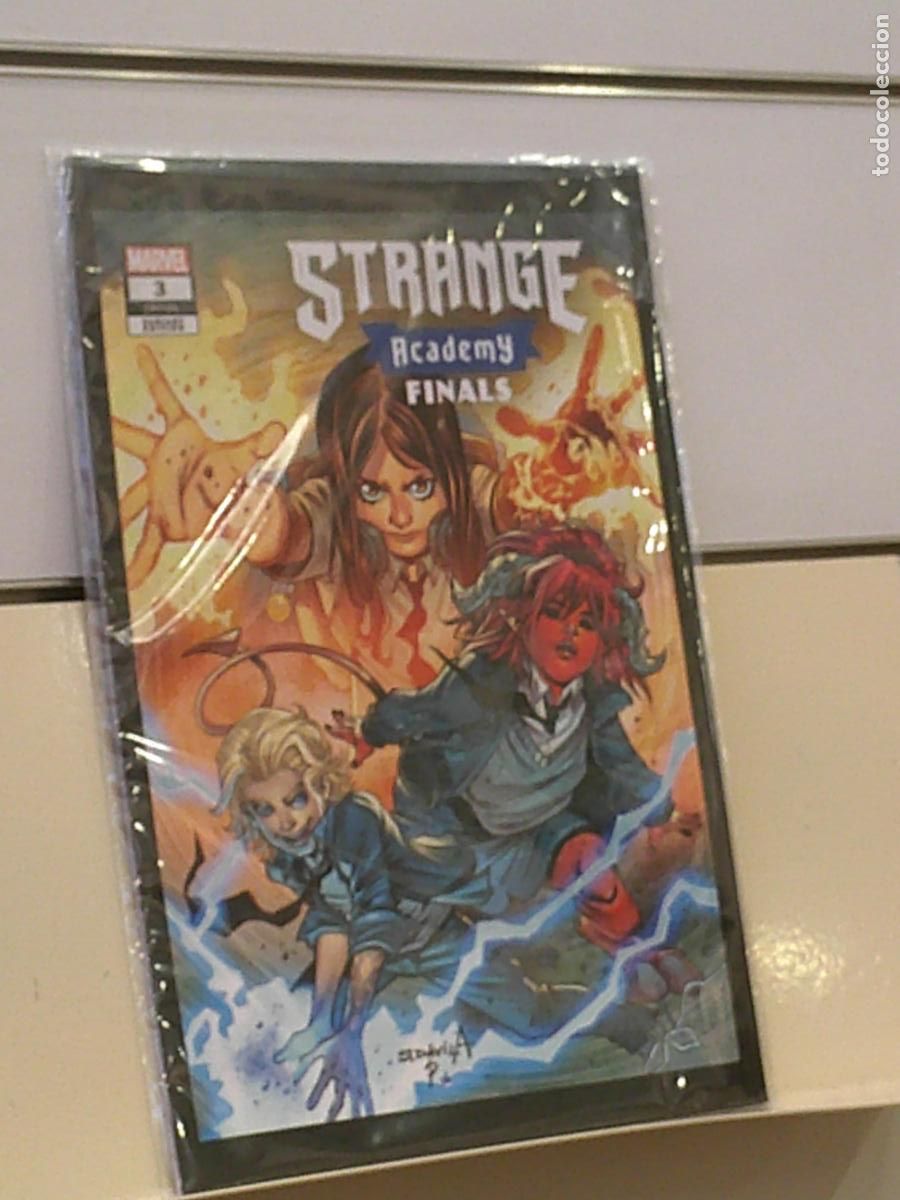 C&oacute;mics: ACADEMIA EXTRA&Ntilde;O N&ordm; 2-12 EXAMENES FINALES MARVEL - PANINI - Foto 2