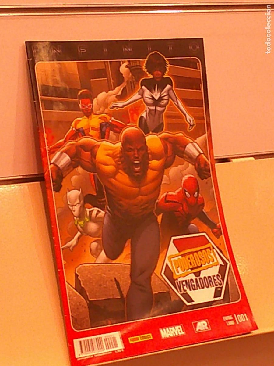C&oacute;mics: PODEROSOS VENGADORES N&ordm; 1 INFINITO MARVEL - PANINI - Foto 1