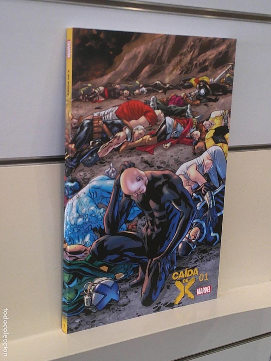 C&oacute;mics: CAIDA DE X N&ordm; 1 - PANINI OFERTA - Foto 1
