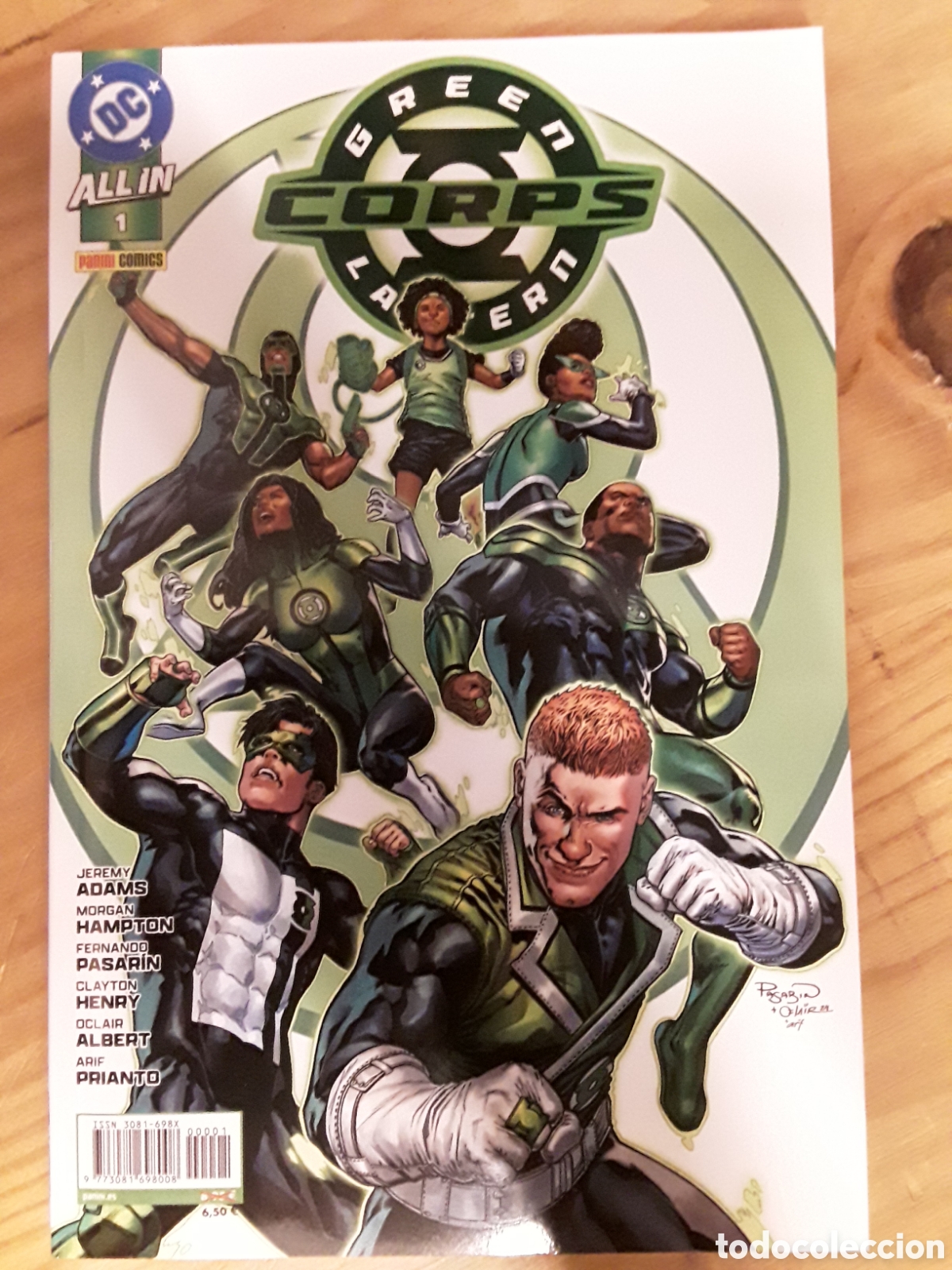 C&oacute;mics: All in Green Lantern CORPS 1 - Panini / DC - Foto 1