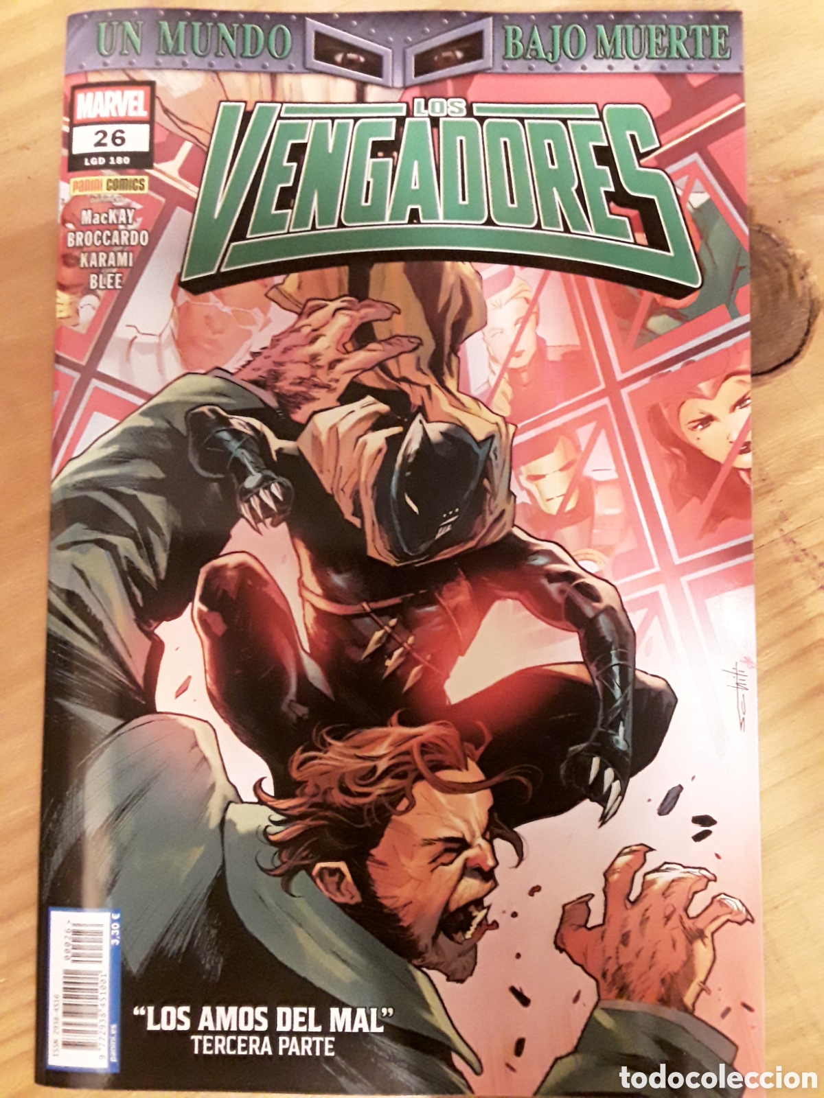 Comics: Los vengadores 26 / 180 (grapa) - MacKay, Broccardo, Karami, Blee - Panini / Marvel
