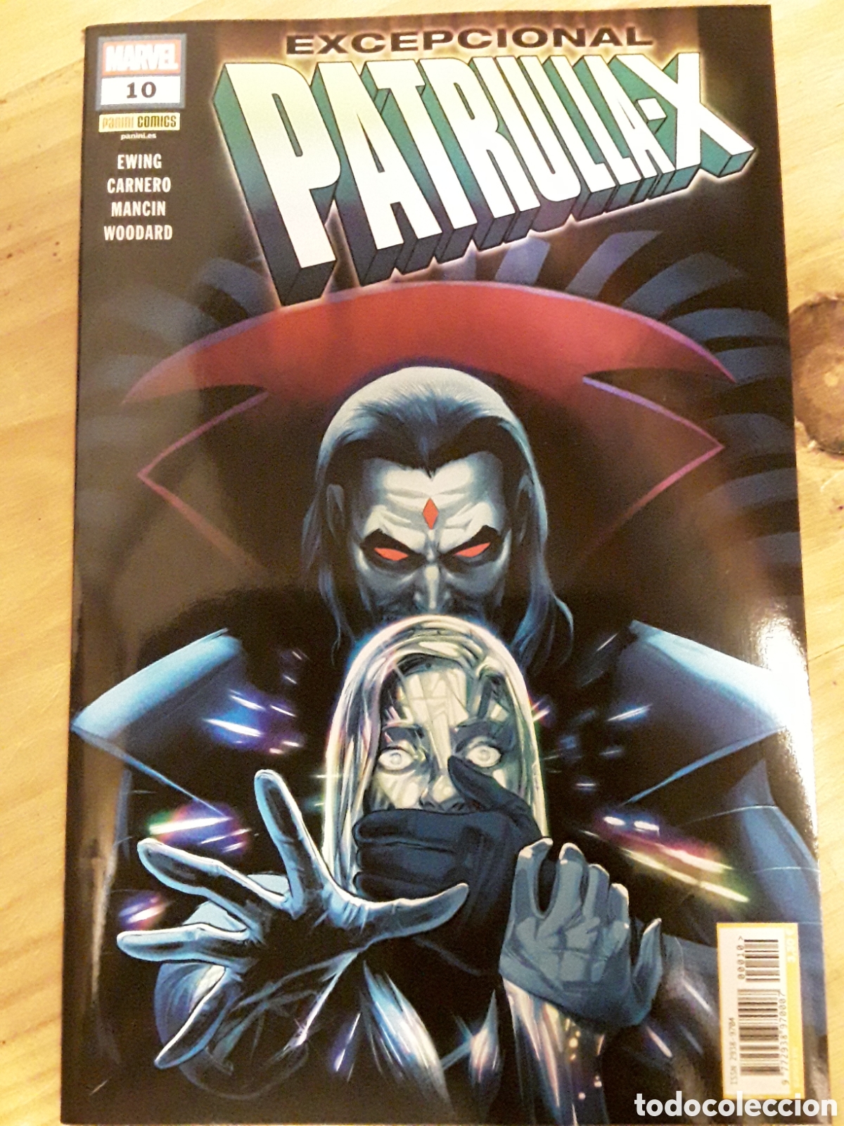 Comics: Excepcional Patrulla-X 10 (grapa) - Ewing, Carnero, Mancin, Woodard - Panini / Marvel
