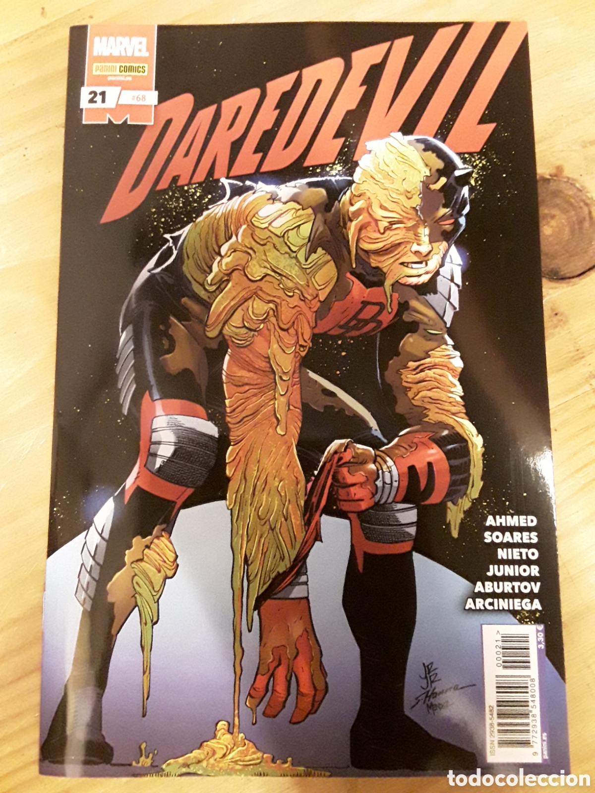 Comics: Daredevil 21 / 68 (grapa) - Ahmed, Soares, Junior, Aburtov, Arciniega - Panini / Marvel
