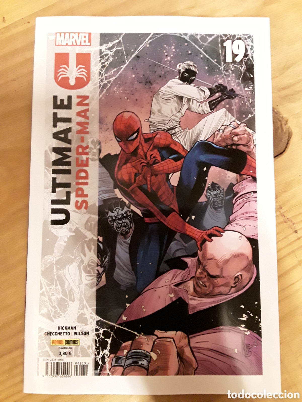 C&oacute;mics: Ultimate Spider-man 19 - Hickman, Checchetto, Wilson - Panini /Marvel - Foto 1