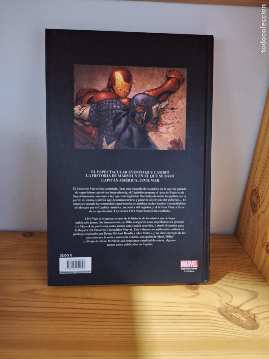 C&oacute;mics: Marvel. Civil War Integral - Mark Millar . Steve McNiven - Foto 2
