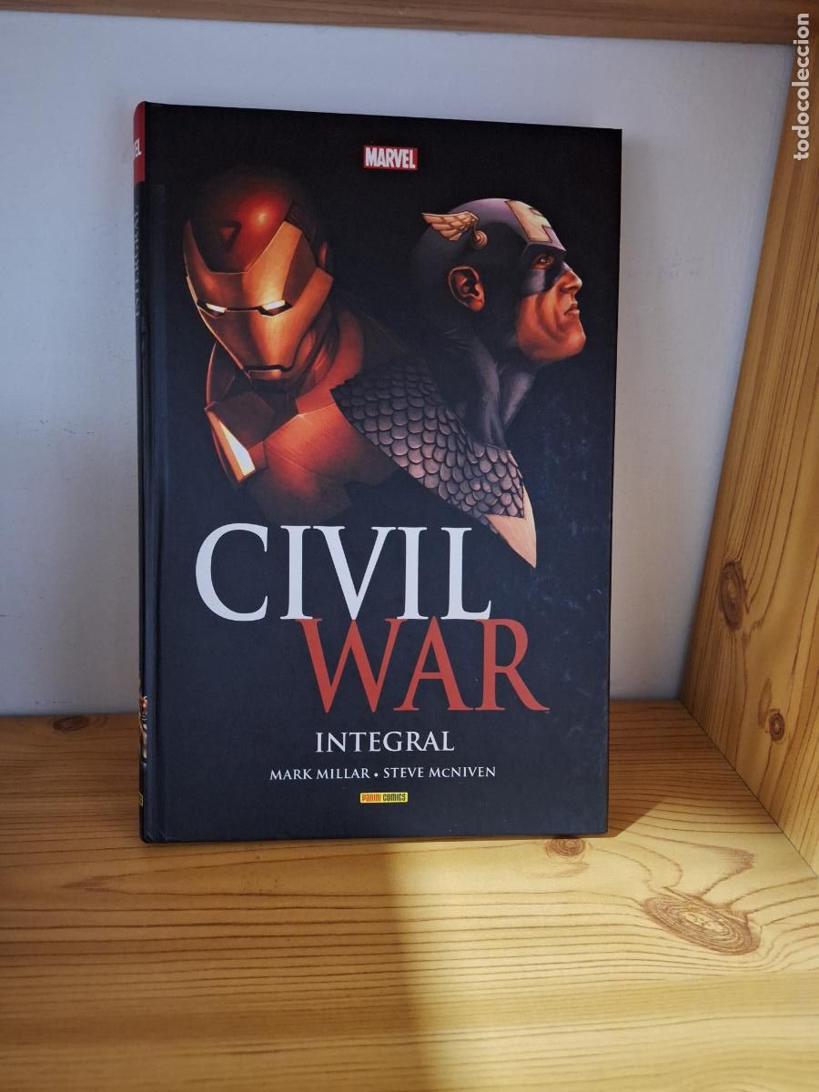 C&oacute;mics: Marvel. Civil War Integral - Mark Millar . Steve McNiven - Foto 1