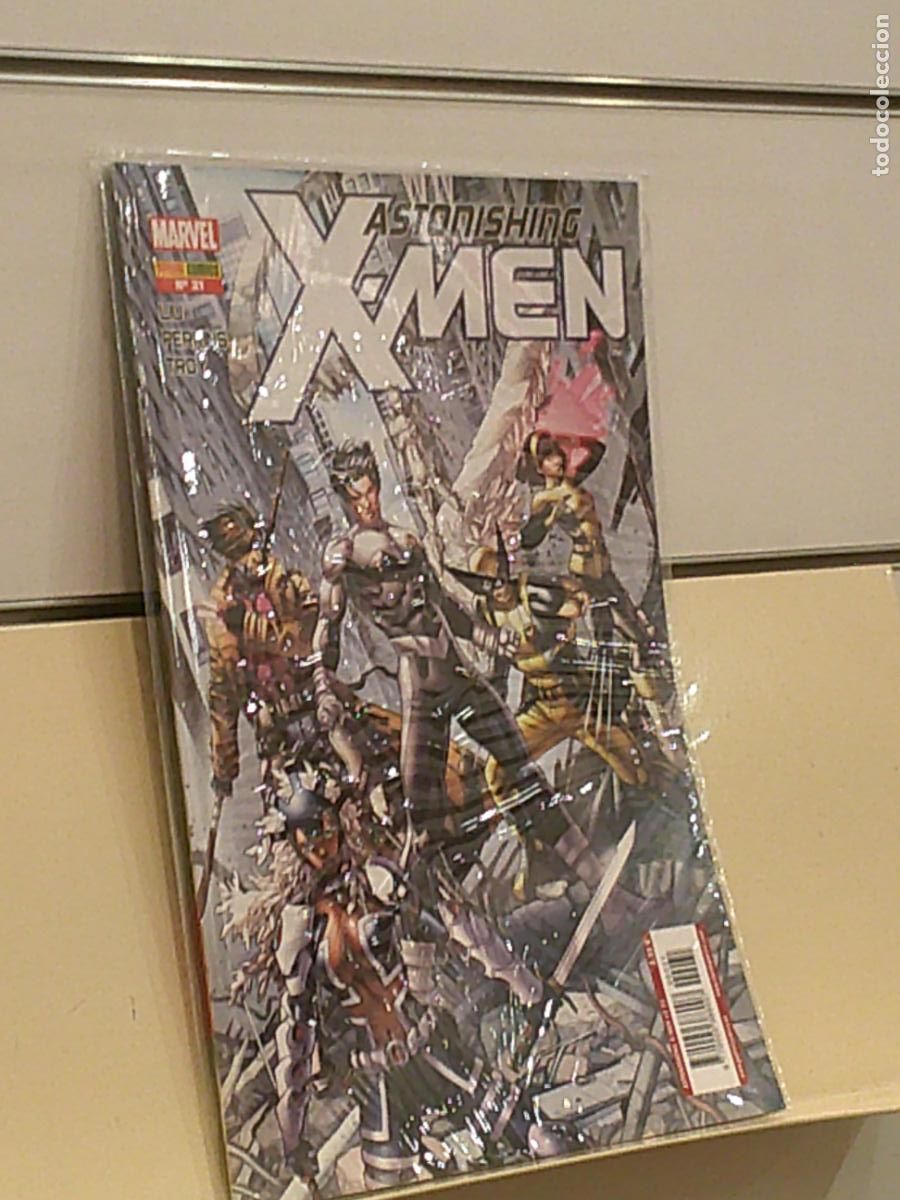 C&oacute;mics: ASTONISHING X-MEN VOL. 3 N&ordm; 31 MARVEL - PANINI - Foto 1