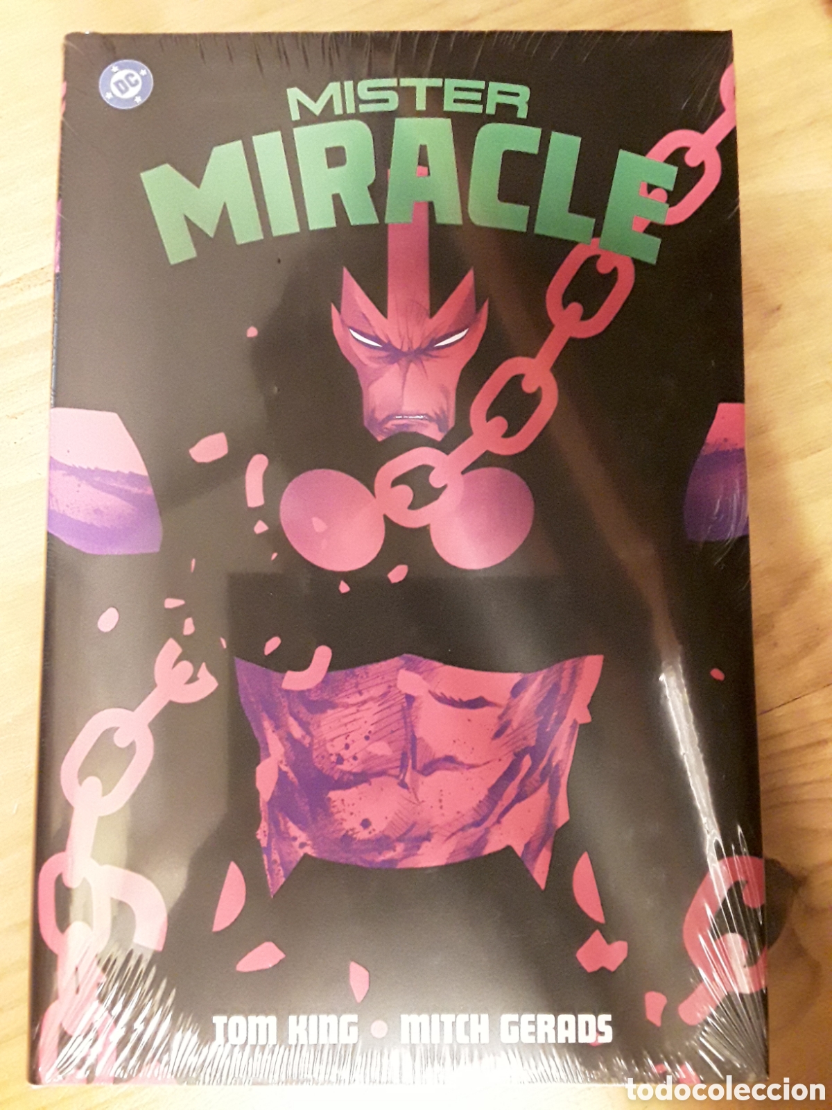 C&oacute;mics: Mister Miracle 100% DC HC - Tom King, Mitch Gerads - Panini / DC - Foto 1