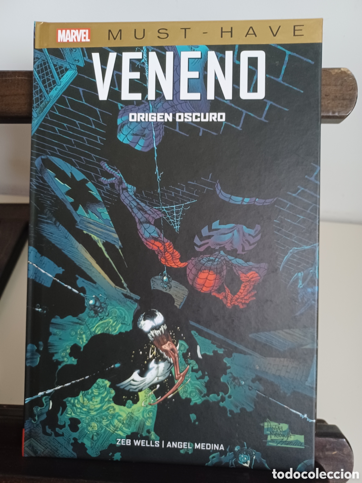 C&oacute;mics: Veneno. Origen Oscuro/ Marvel Must Have/ Panini/ NUEVO A ESTRENAR