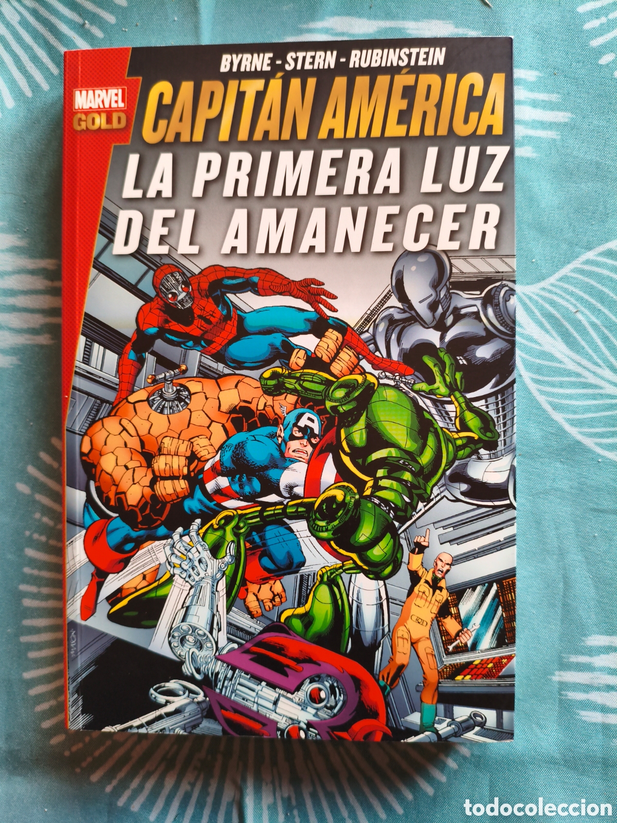 C&oacute;mics: Marvel gold capit&aacute;n Am&eacute;rica Panini la primera luz del amanecer