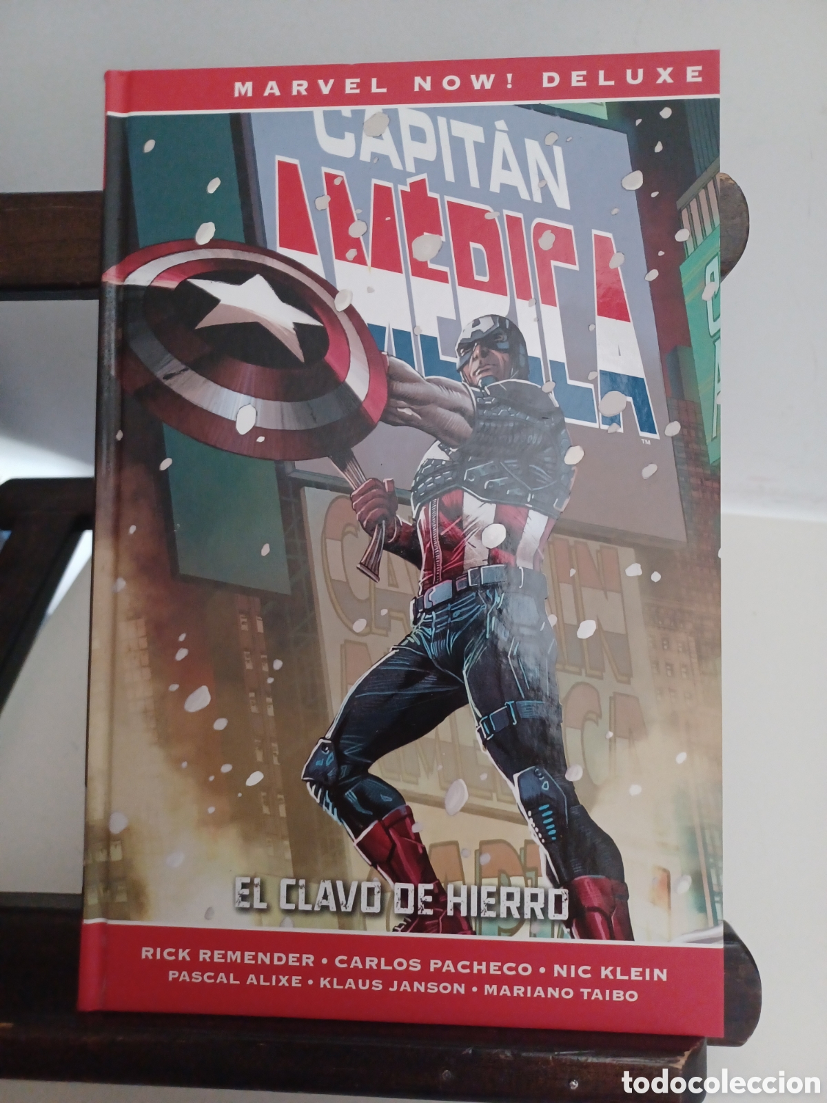 C&oacute;mics: Capit&aacute;n Am&eacute;rica de R. Remender 2 El clavo de hierro/ Marvel Now Deluxe/ Panini/ NUEVO A ESTRENAR