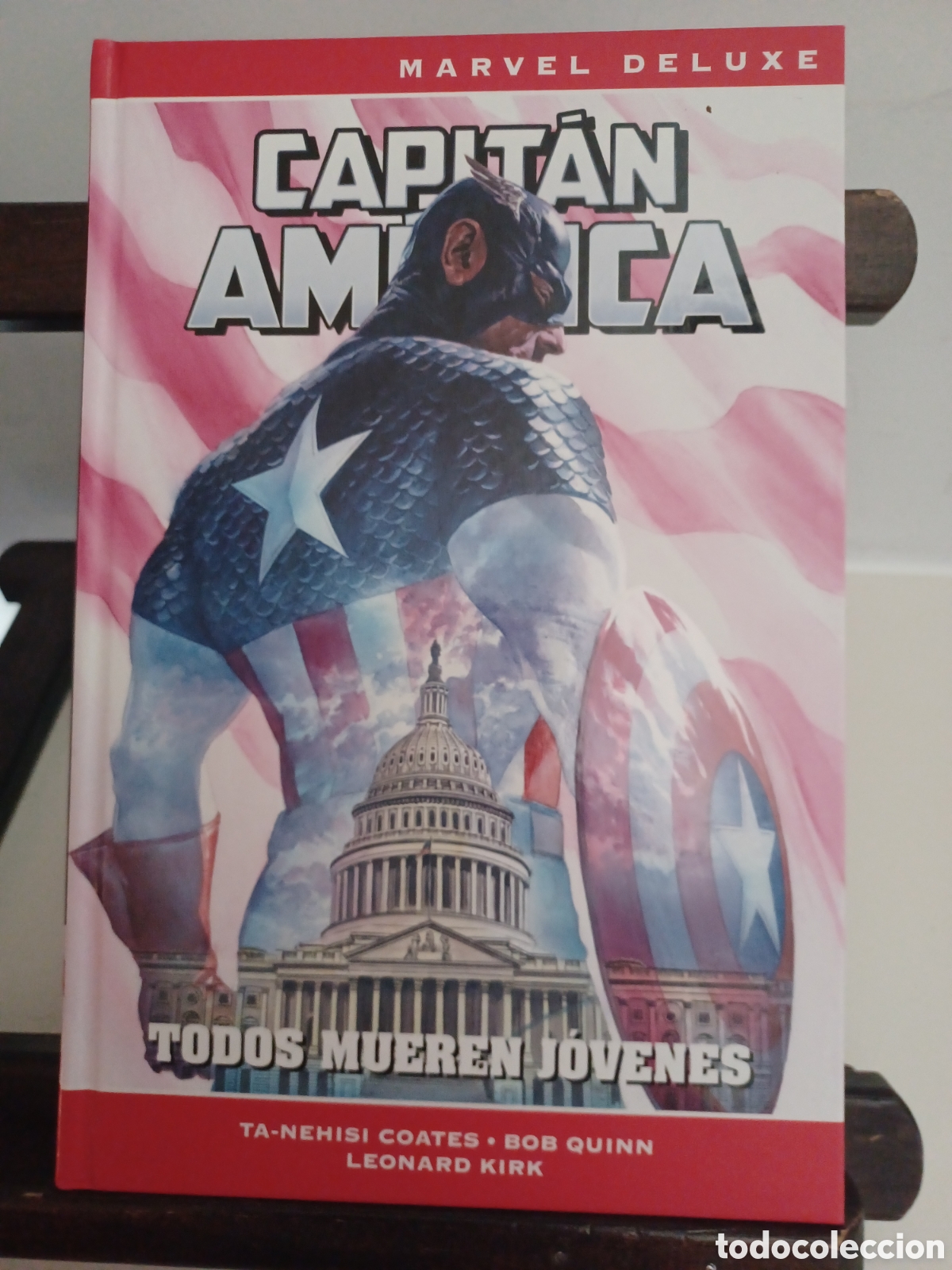 C&oacute;mics: Capit&aacute;n Am&eacute;rica de Ta-Nehisi Coates 2 Todos mueren j&oacute;venes/ Marvel Deluxe/ NUEVO A ESTRENAR