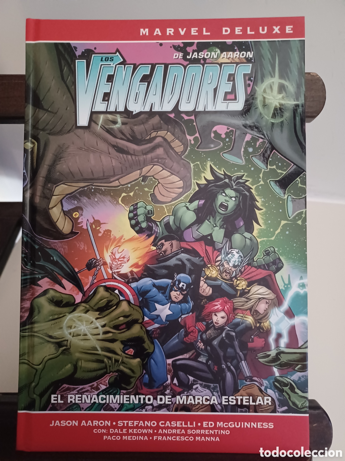 C&oacute;mics: Los Vengadores de Jason Aaron 3 El renacimiento de Marca Estelar/ Marvel Deluxe/ NUEVO A ESTRENAR