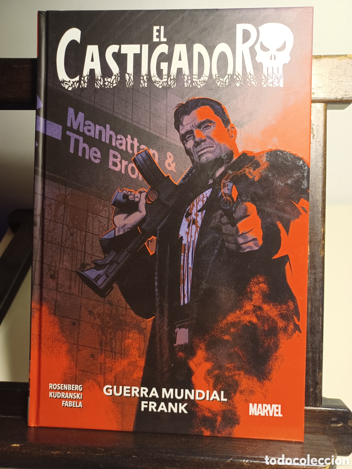 C&oacute;mics: El Castigador 6 Guerra Mundial Frank/ Marvel Panini/ Descatalogado/ NUEVO A ESTRENAR