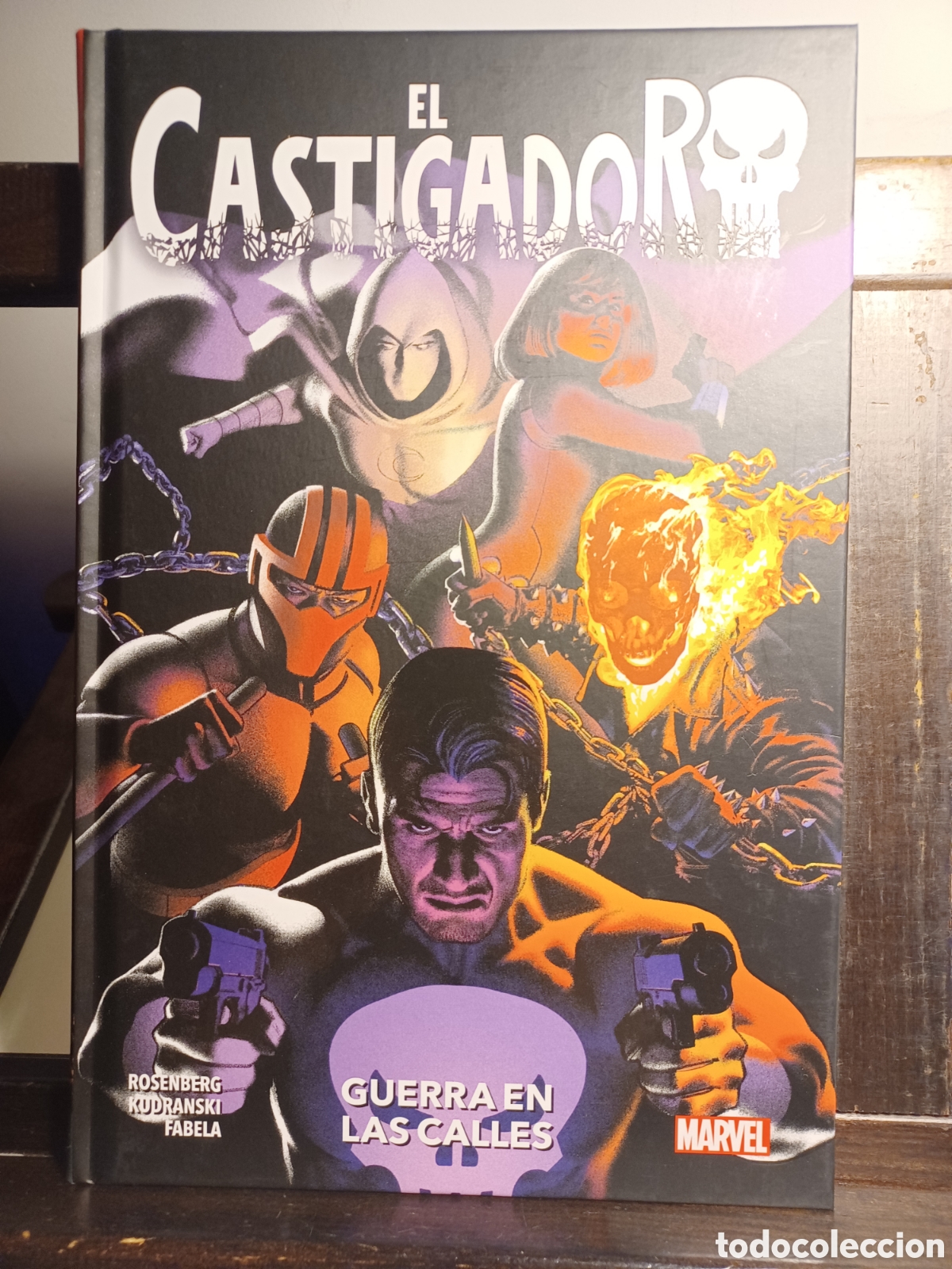 C&oacute;mics: El Castigador 8 Guerra en las calles/ 100% Marvel HC/ Panini/ A ESTRENAR