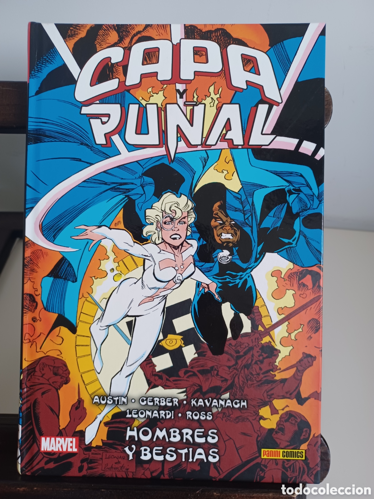 C&oacute;mics: Capa y Pu&ntilde;al. Hombres y bestias/ 100% Marvel HC/ Panini/ NUEVO A ESTRENAR