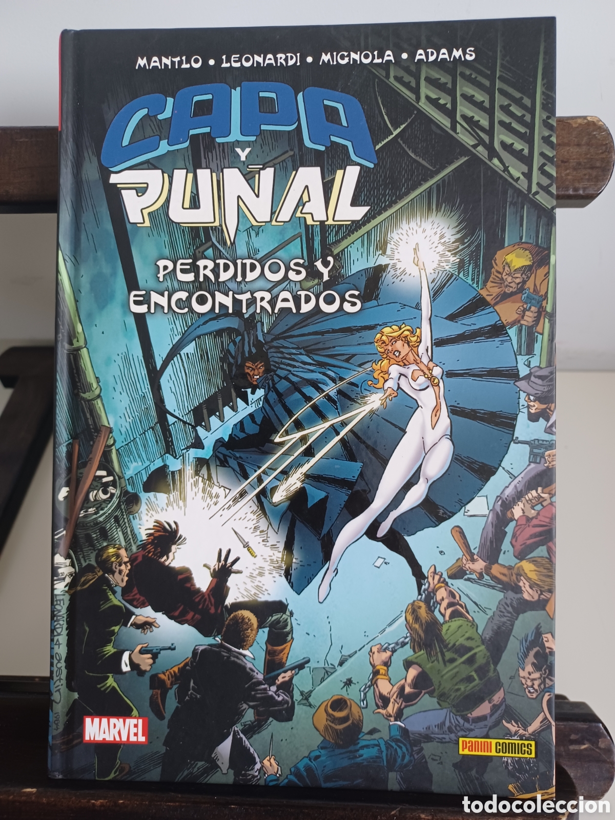 C&oacute;mics: Capa y pu&ntilde;al. Perdidos y encontrados/ 100% Marvel HC/ Panini/ NUEVO A ESTRENAR