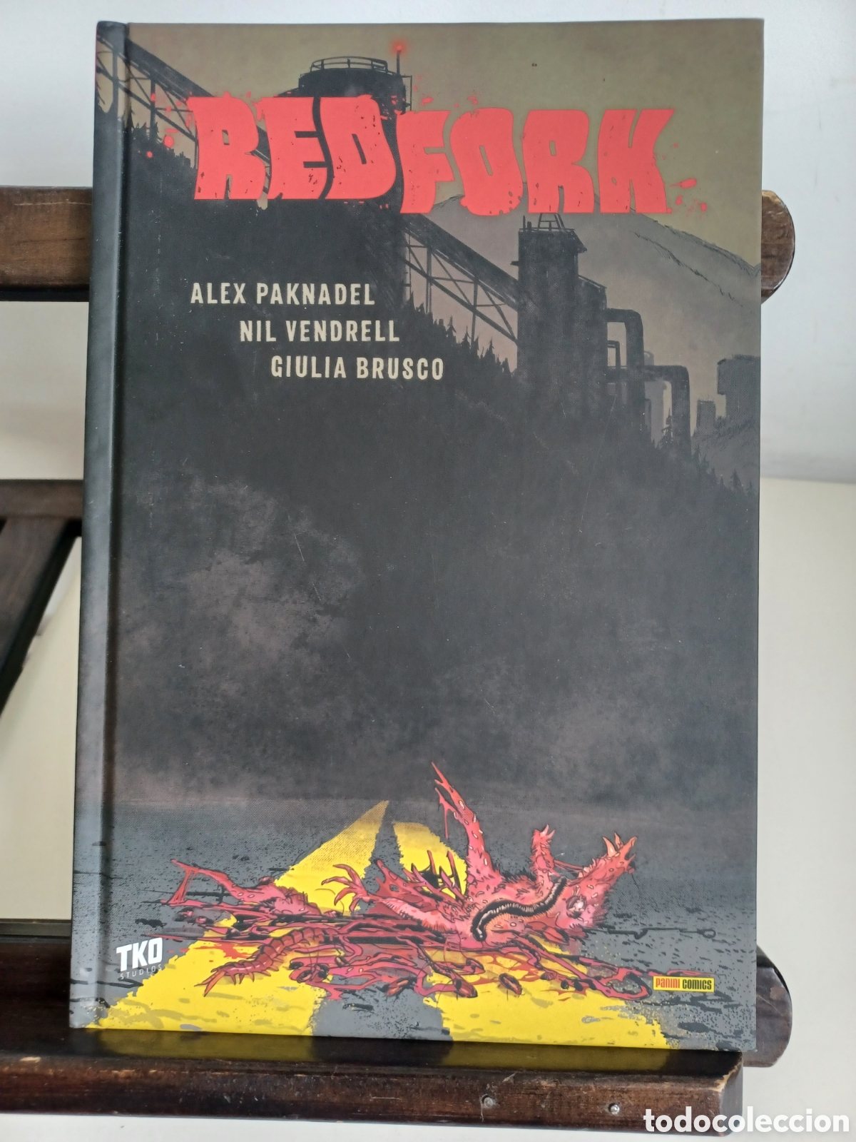 C&oacute;mics: Redfork/ Alex Paknadel/ Panini TKO